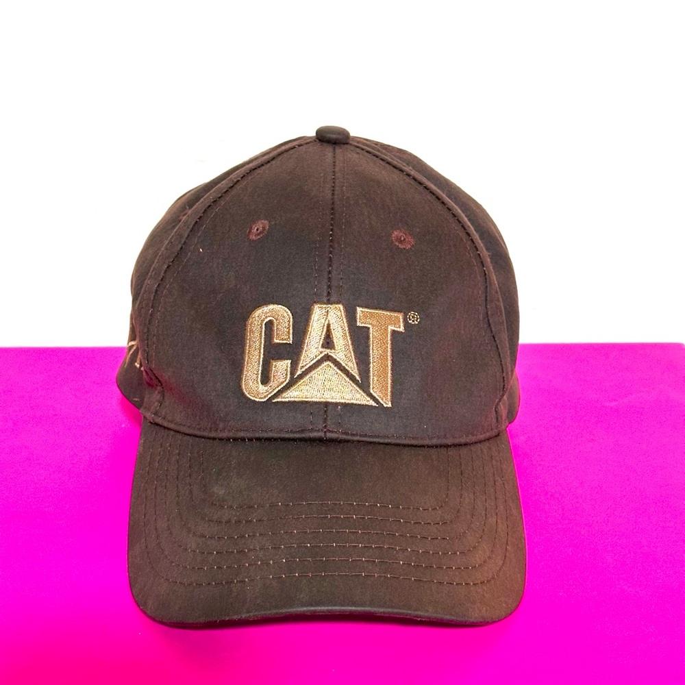 Cat Caterpillar cap with Velcro adjustable closure.